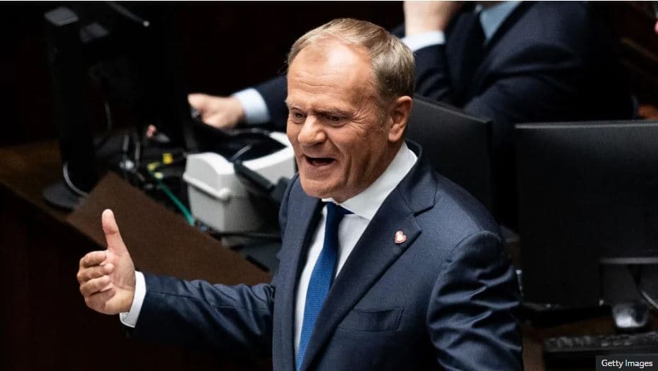Kryeministri polak Donald Tusk përgatitet për votëbesim
