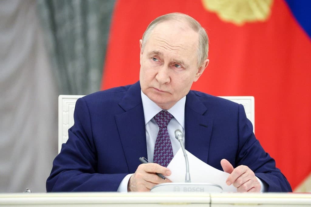 Putin: Rusia duhet të përdorë “potencialin e jashtëzakonshëm” të rajoneve të pushtuara ukrainase