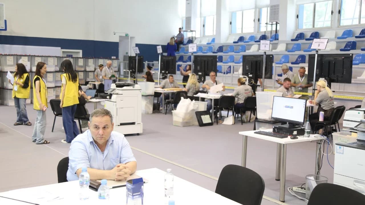 Rinumërimi në Tiranë, PD dhe PS më shumë vota në procesverbal se në kuti