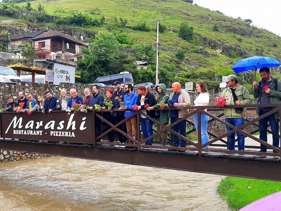 Bekim Fehmiu përkujtohet në Prizren në 15 vjetorin e vdekjes 