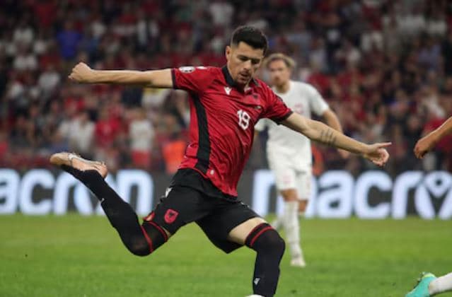 Mirlind Daku, futbollisti më i paguar i Shqipërisë