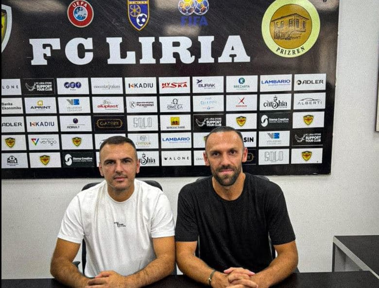 Vedat Muriqi viziton ish-klubin e tij të fëmijërisë