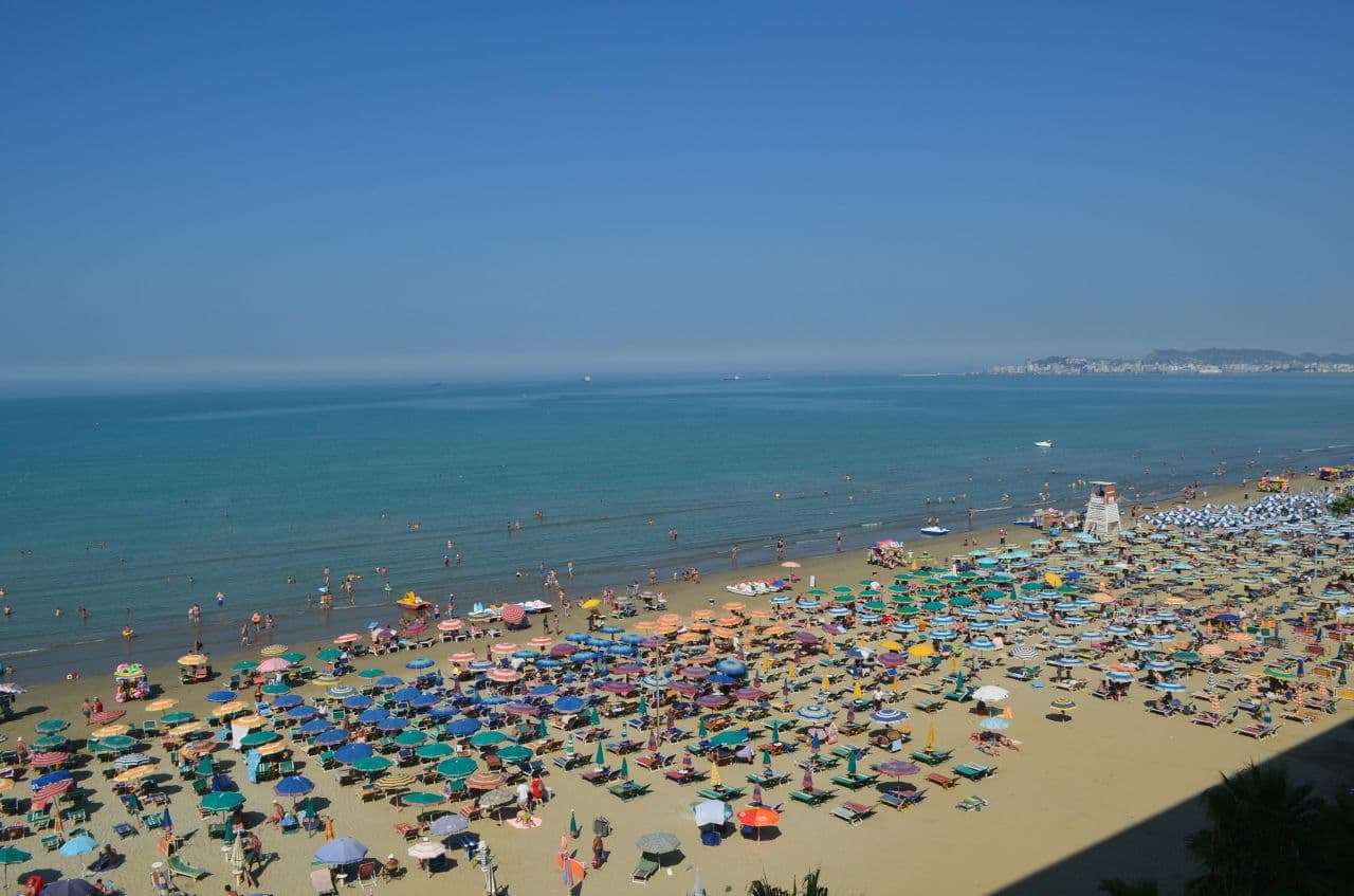 Po kalonte pushimet në Durrës, mbytet në det turistja boshnjake
