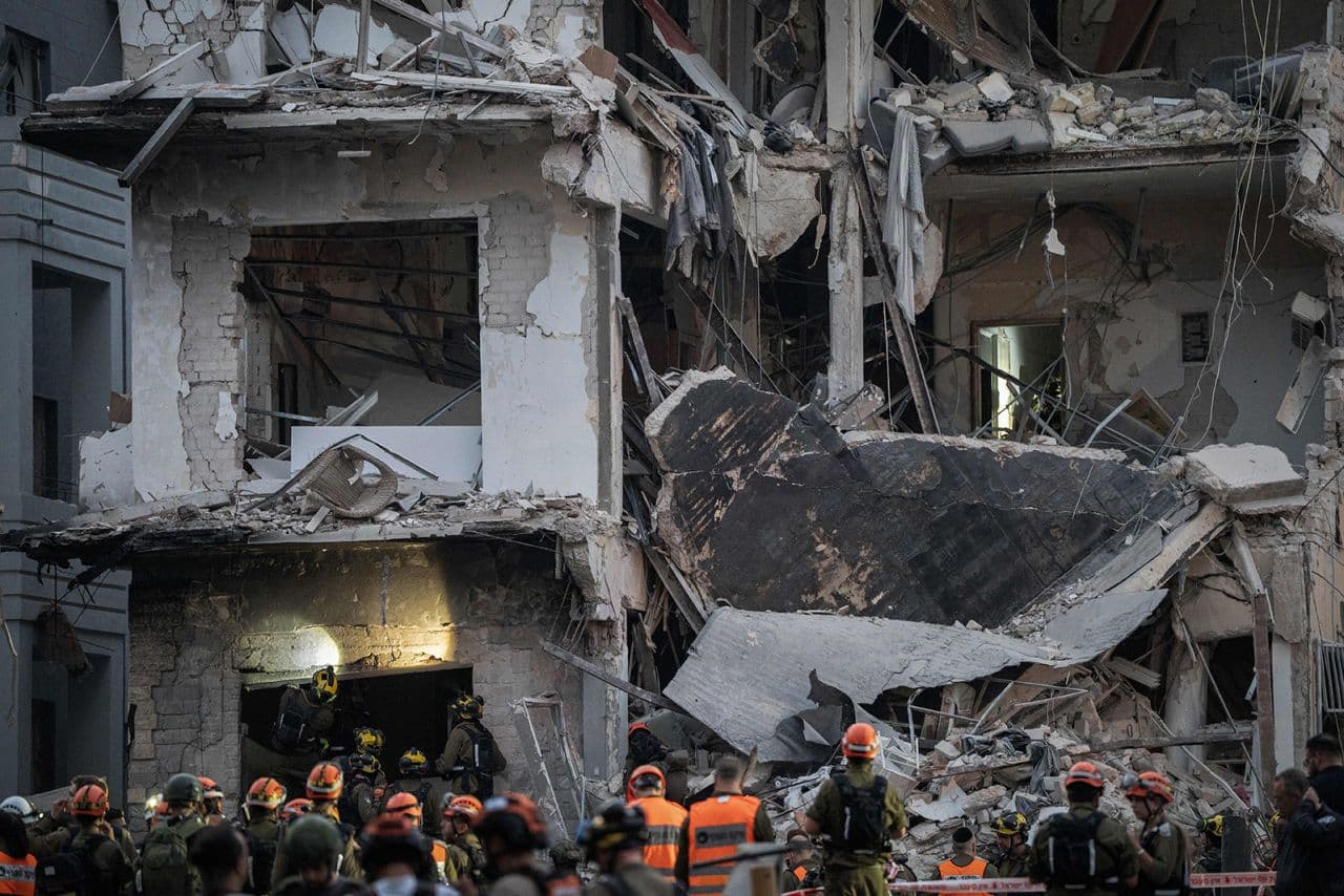 Izraeli paralajmëron banorët e Tehranit se do të "paguajnë një çmim"