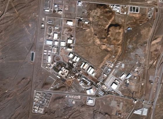 Organizata mbikëqyrëse bërthamore thotë se dy lokacione iraniane janë goditur
