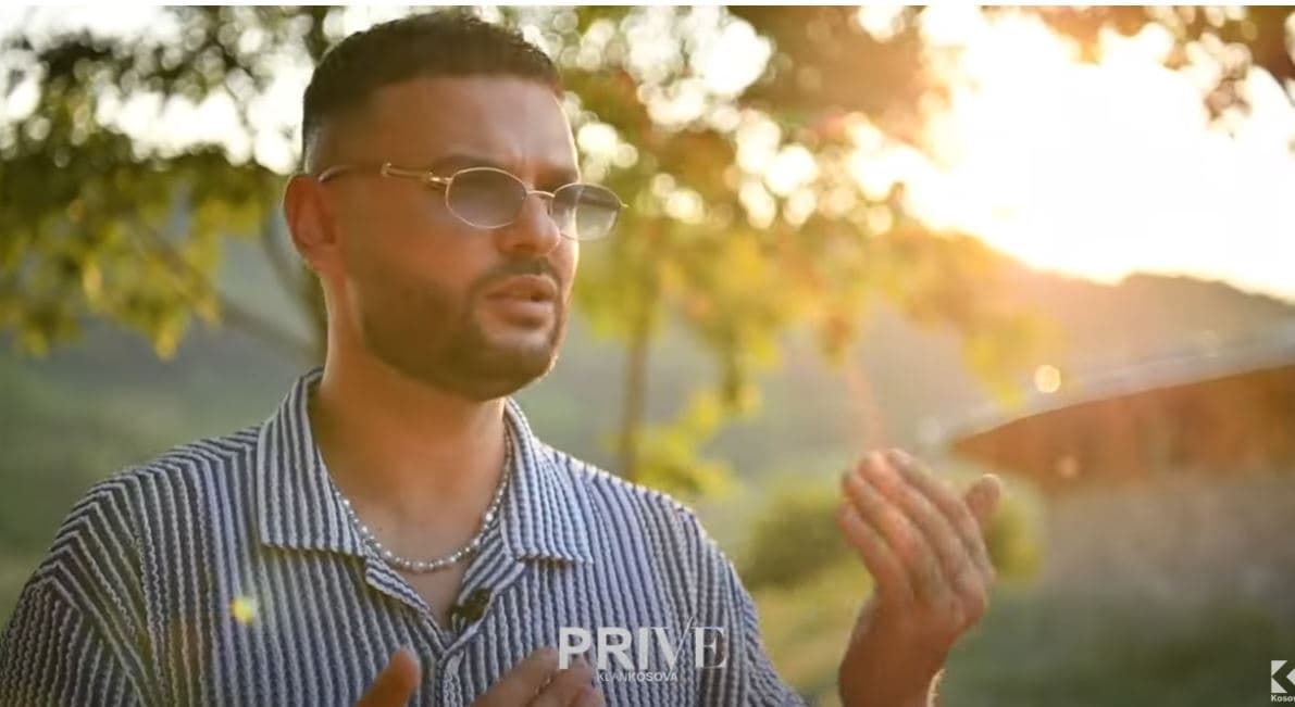Prapaskenat e projektit të ri nga Skerdi, kush është vajza misterioze me maskë? (VIDEO)