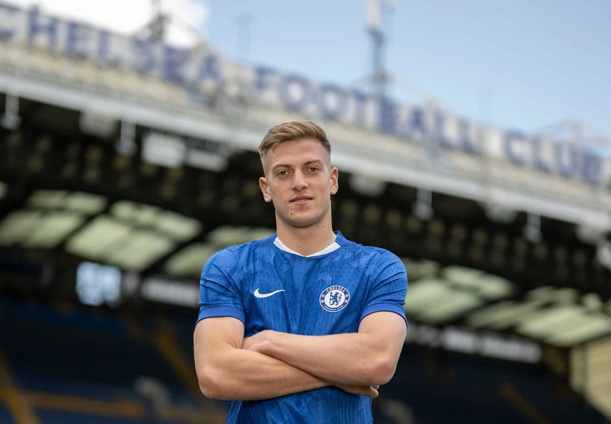 Zyrtare: Delap te Chelsea për 30 milionë paund