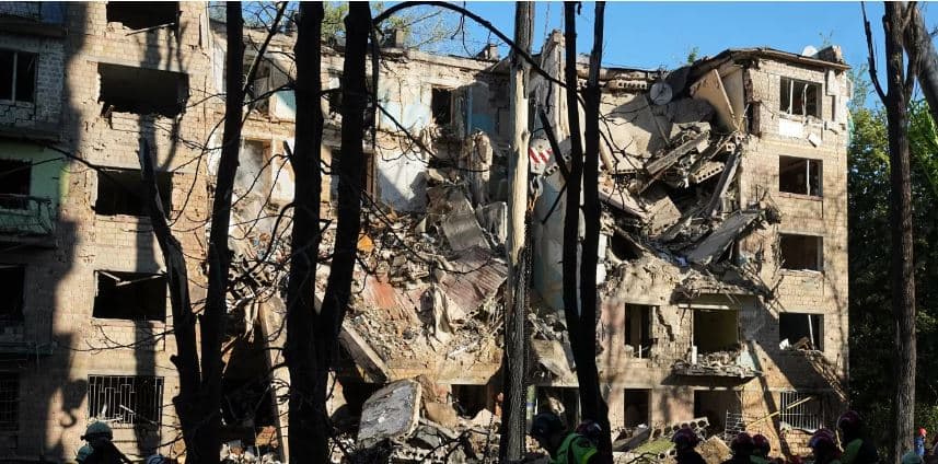 Mbetjet e dronit të gjetura në Ukrainë tregojnë se Rusia po përdor teknologji të re nga Irani
