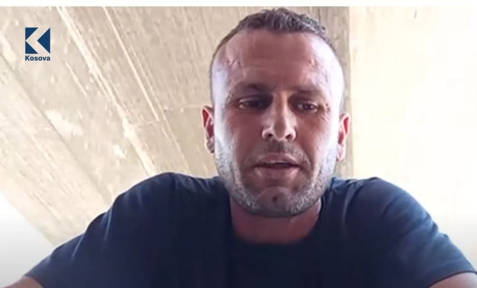 Bëri tatuazh në kujtim të tyre, rrëfimi emocionues i shqiptarit që tentoi t'i shpëtonte dy fëmijët në Greqi (VIDEO)
