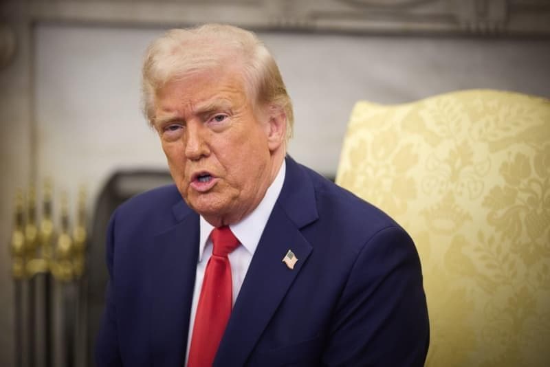 Trump paralajmëroi se do të telefonojë Putinin, para Zelenskyt