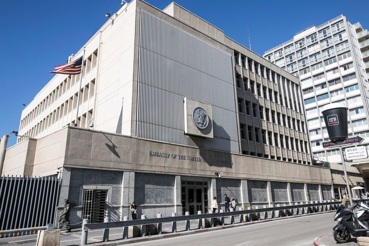 Amerika evakuon nga Izraeli disa punonjës të ambasadës