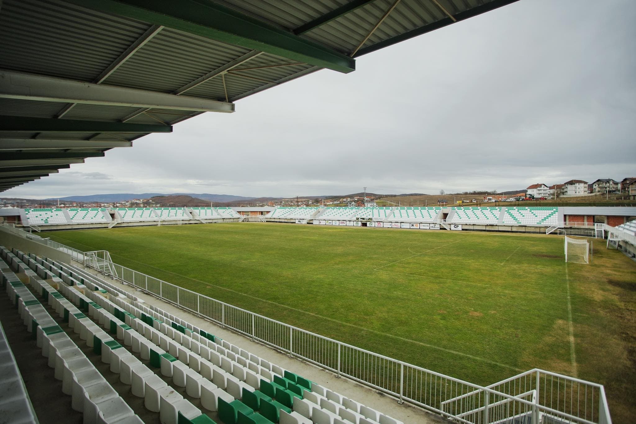 Ndahen 4.5 milionë euro për rinovimin e Stadiumit të Drenasit