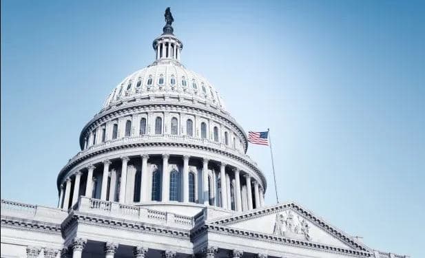 Senatorët amerikanë votojnë kundër ndalimit 10 vjeçar për rregullim të IA
