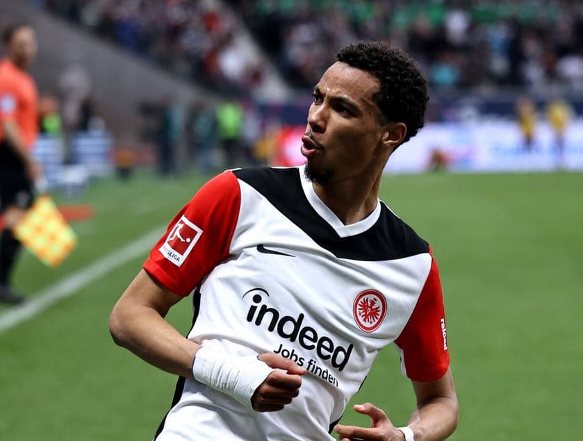 Hugo Ekitike në radarin e Premier League
