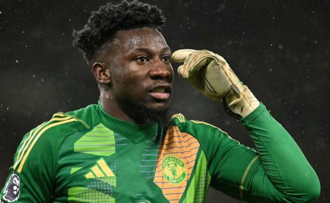 Onana mbetet te Unitedi