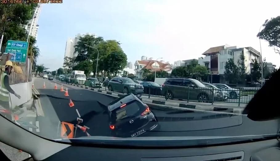 Në Singapor hapet papritmas gropa 3 metra, e 'përpin' makinën