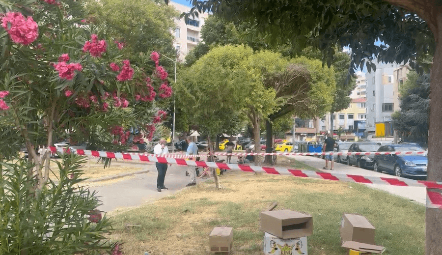 Loja domino përfundon me sherr në Durrës, plagosen me thikë dy të moshuar