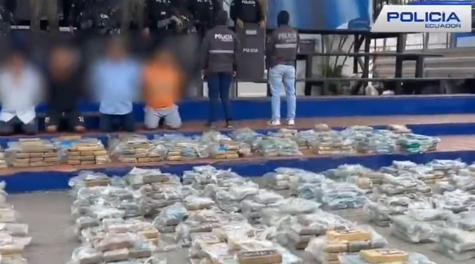Kapen tre tonë kokainë në Ekuador, ministria e Mbrojtjes: Goditje e madhe për mafian shqiptare