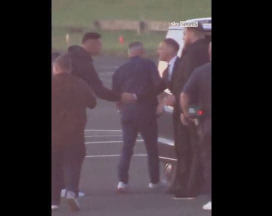 Xhaka mbërrin në Angli, sot kryen testet mjekësore