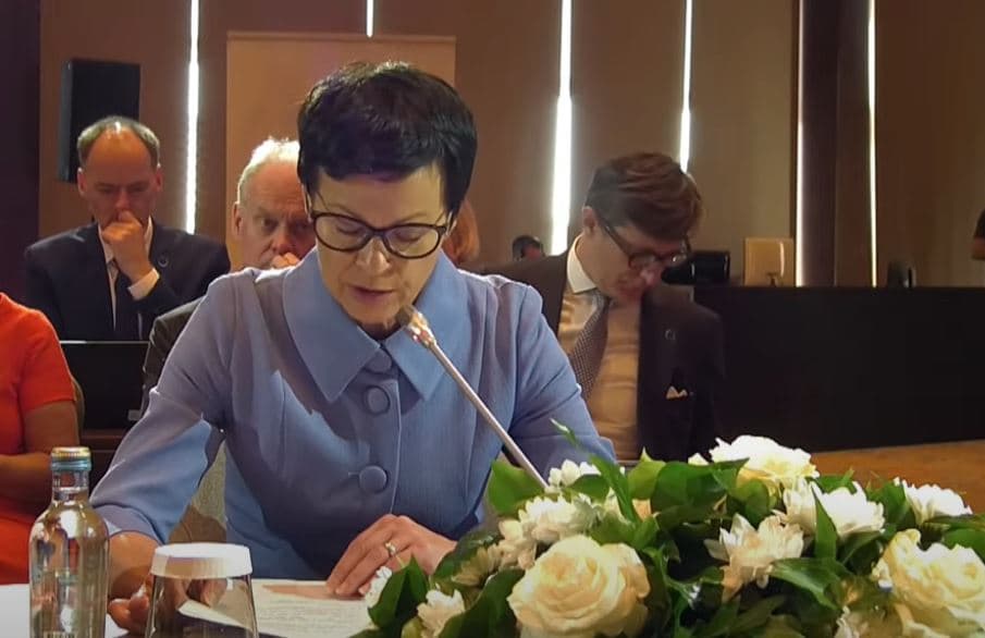 Kos në Shkup lavdëron Shqipërinë për kapitujt me BE-në, e përmend edhe Kosovën