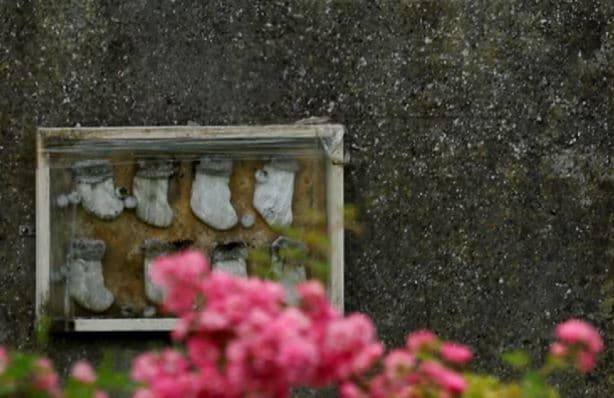 800 fëmijë “të padëshiruar” nën rrënojat e një shtëpie në Irlandë, si u vranë ata?