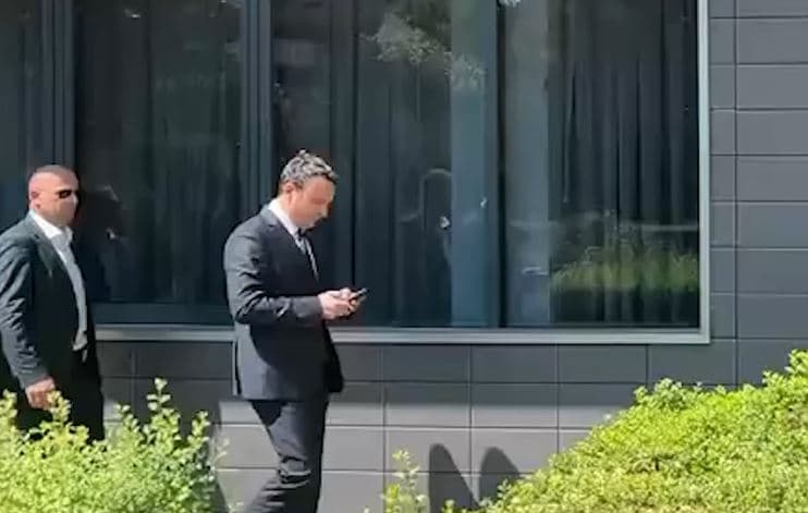 Bllokada e Kuvendit, Kurti s’ka vota për qeveri, zgjedhjet “gati” (VIDEO)