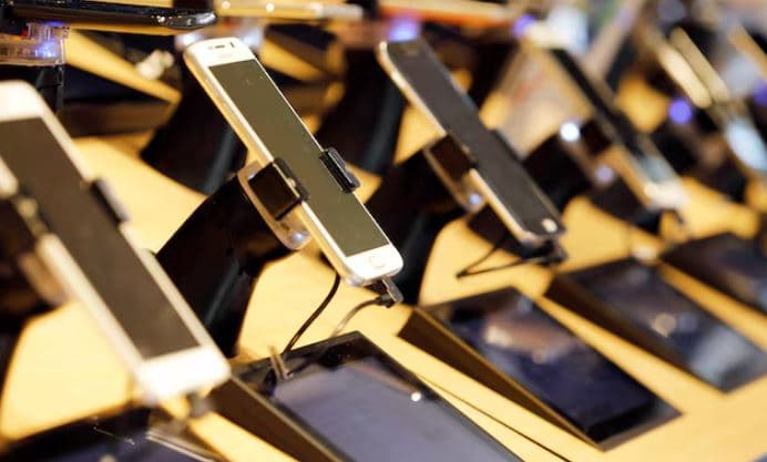 Studimi zbulon se ndalimi i telefonave të mençur në shkollat ​​holandeze përmirësoi fokusin