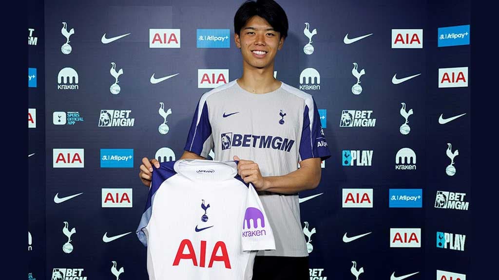 Tottenham zyrtarizon blerjen e talentit japonez