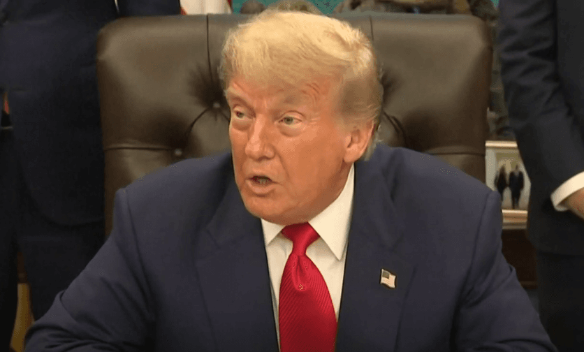 Trump thotë se do t'i ndihmojë afganët e bllokuar në Emiratet e Bashkuara Arabe