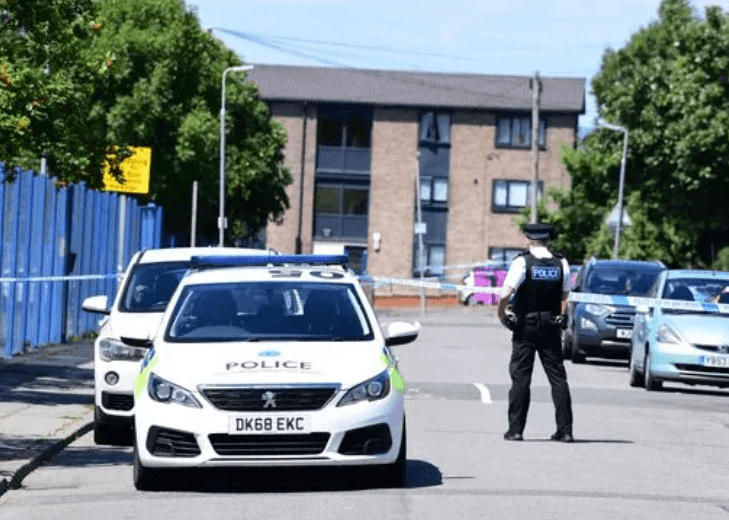 Alarm në shkollën fillore në Liverpool, ndërhyrje policore jashtë objektit