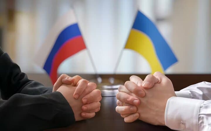 Rusia dhe Ukraina do të zhvillojnë bisedimet e para të paqes në shtatë javë
