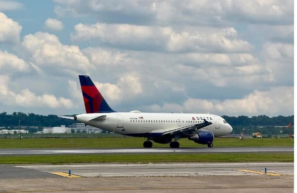 Lëndohen 25 persona pas turbulencave të forta në fluturimin Salt Lake City-Amsterdam