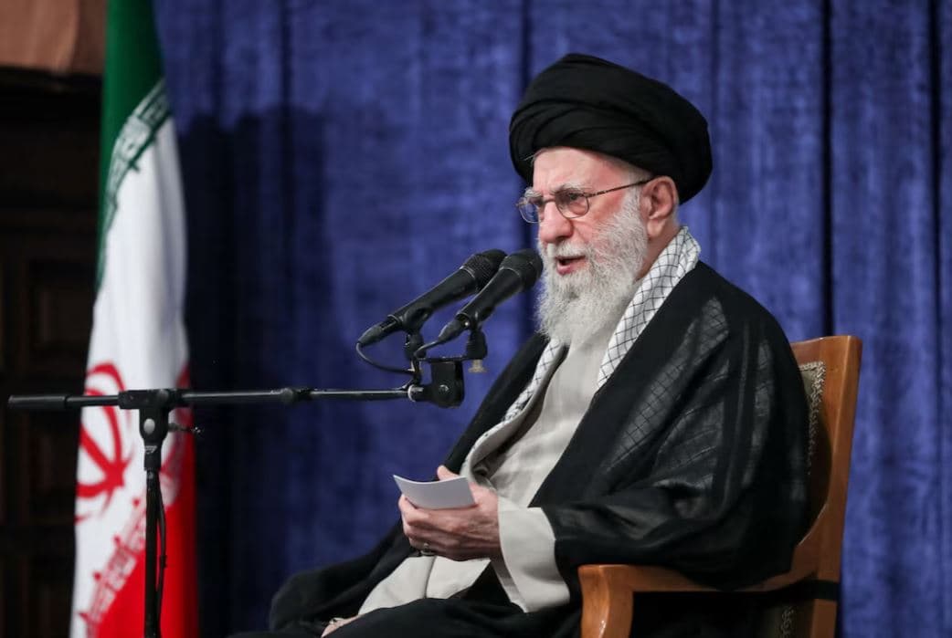 Khamenei i Iranit e quan çështjen me ShBA-në "të pazgjidhshme" për shkak të bllokimit bërthamor