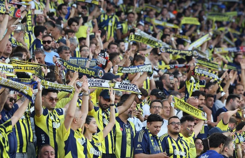 Feneri heq Feyenoordin, kalon në fazën e fundit kualifikuese të “Champions”