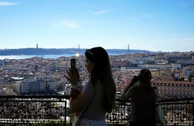 Portugalia me valë të re të nxehti, temperaturat pritet të arrijnë në 41 gradë Celsius