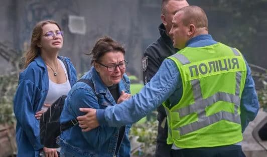 Kievi mban ditë zie, pas sulmit rus që vrau 31 persona