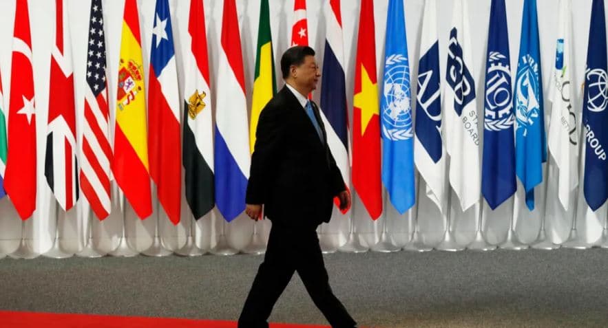 Xi i tregon Trumpit se te kush janë letrat, derisa përgatit takimin me Kimin dhe Putinin