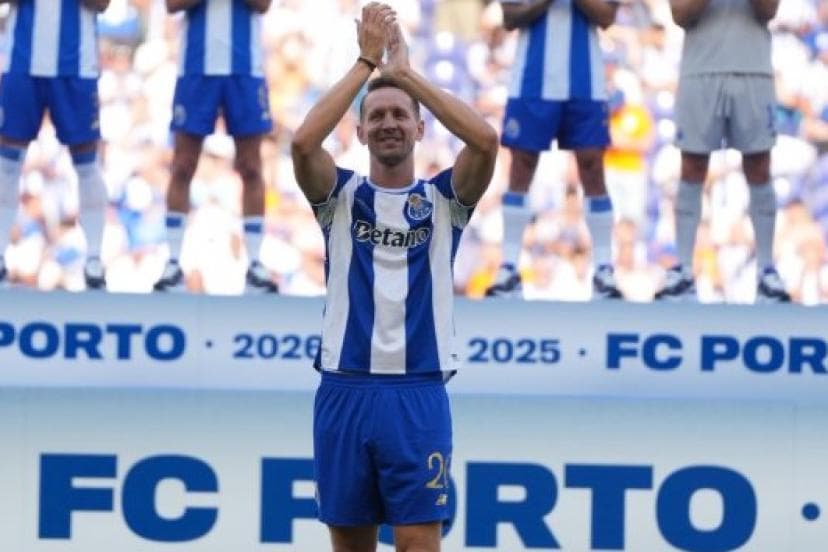 Befason Porto, zyrtarizon futbollistin e ri pa paralajmërim