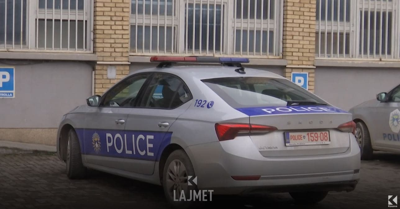 Arrestohen tre persona për vjedhje në dy markete të Ferizajt