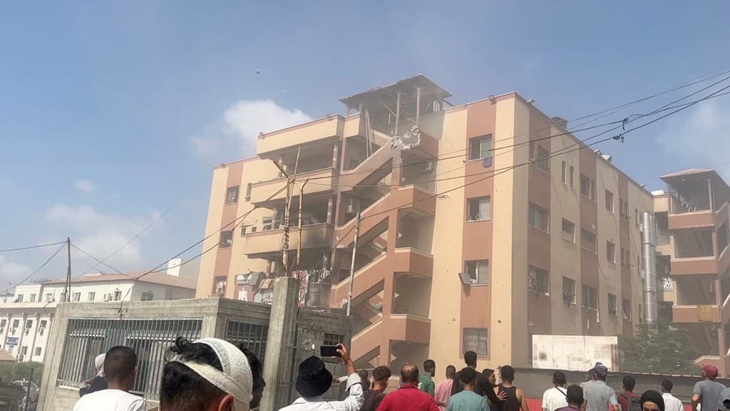 Kryqi i Kuq: Sulmi ndaj spitalit në Gaza është i papranueshëm