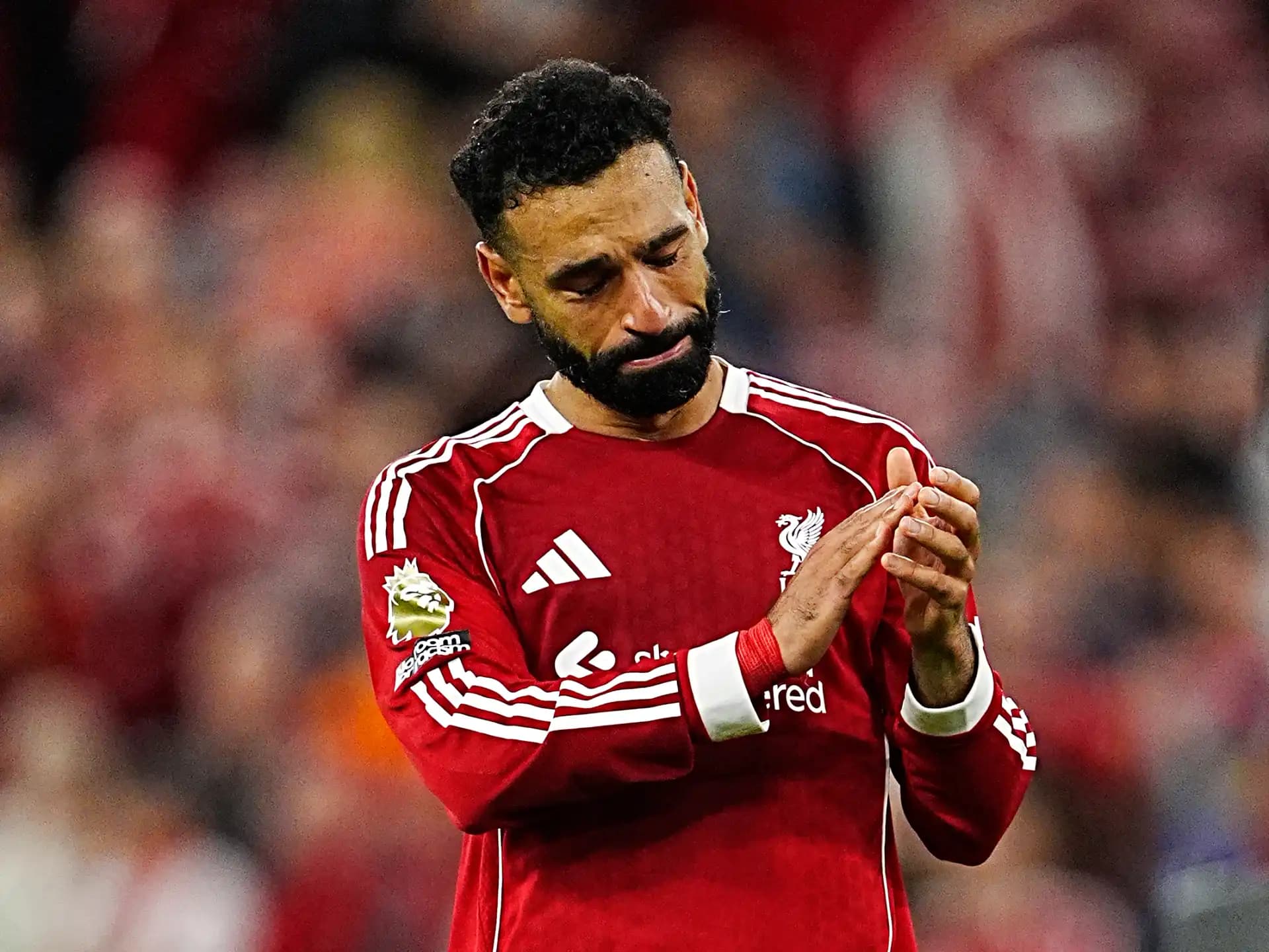 Salah thyen zemrat në Anfield, përlotet për Jota-n pas triumfit ndaj Bournemouthit