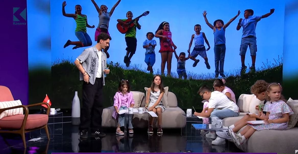 Vogëlushët tregojnë si i kaluan pushimet verore (VIDEO)