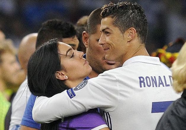 Pse u desh kaq shumë kohë që Cristiano Ronaldo dhe Georgina Rodriguez të fejoheshin?