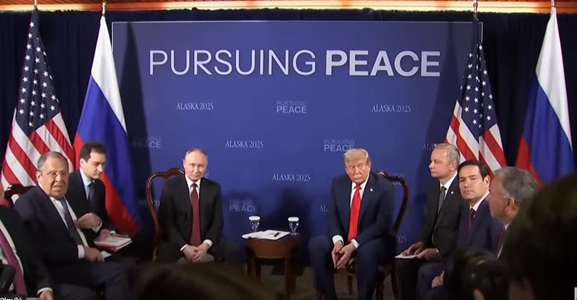 Kremlini thotë se ka përfunduar takimi Trump-Putin, zgjati gati tre orë