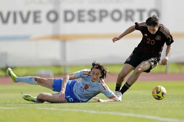 Real Madrid "blindon" talentin e klubit