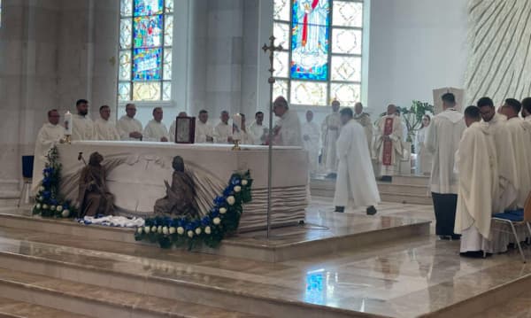 ​Shën Nënë Tereza nderohet me meshë solemne në 9-vjetorin e saj të shenjtërimit