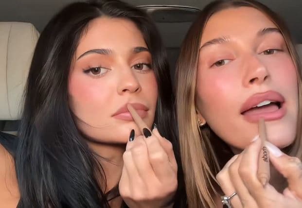 'Mamaja e Jack-ut', Hailey Bieber 'zjarr' me fotografitë e fundit - komentohet nga shoqet e ngushta