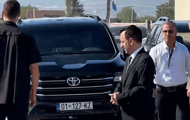 Raportohet se është aksidentuar eskorta e Dimal Bashës