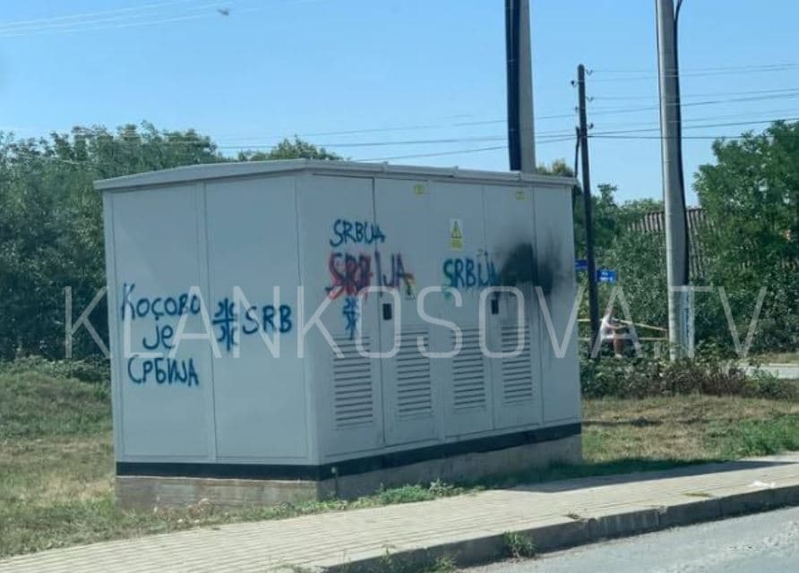 Grafitet nacionaliste serbe në Dobratin, shqetësojnë banorët (FOTO)