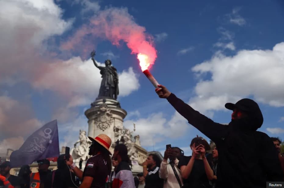 Protestat shpërthejnë në Francë teksa kryeministri i ri merr detyrën